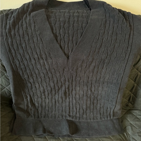 V neck vest sweater , plush material - Picture 2 of 3